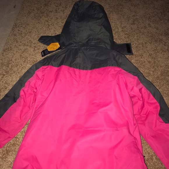 winter jacket new!!! - Picture 4 of 4